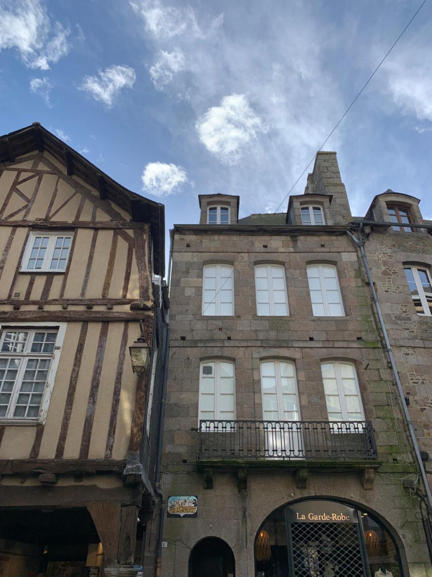 Le Grenier Studio De Charme Centre Historique Dinan Kültér fotó